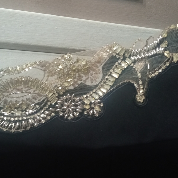 Dress - Picture 2 of 11